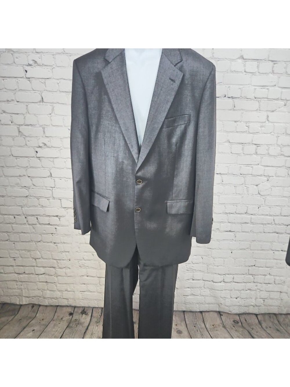 Brooks Brothers 1818 Madison Gray Wool 2 Button Notch Suit 42L/36W (35X32.5)